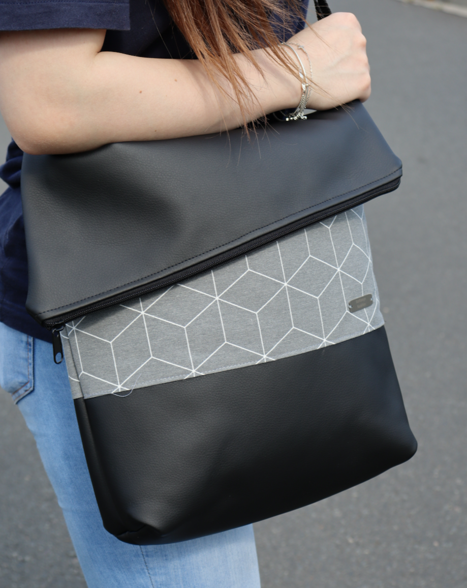 Foldover Umhängetasche mit Lederimitat | Leipzig Canvas Grau/Schwarz