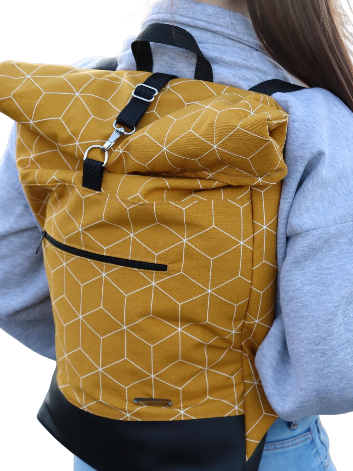 Canvas Rolltop Rucksack mit Lederimitat | Senf